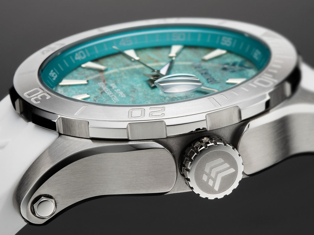 天然石“ターコイズ”文字盤が美しい【価格破壊の“国産機械式”時計】36mm